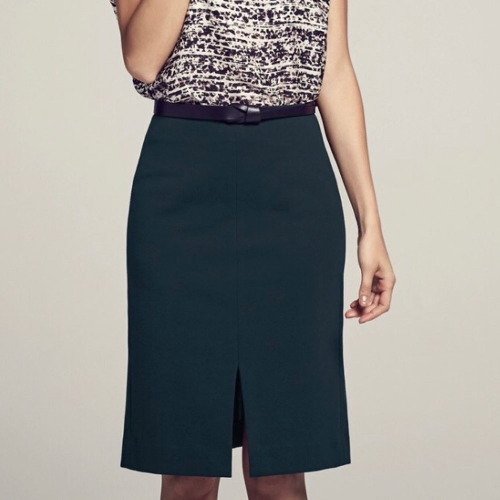 MM Lafleur Green point skirt midnight green size 4